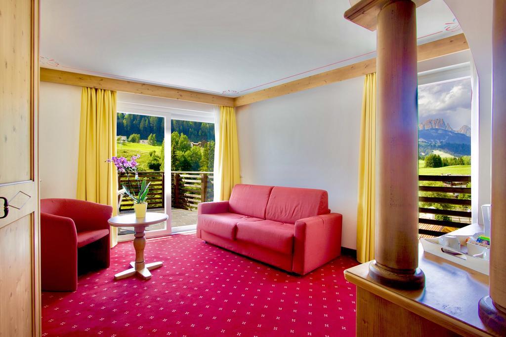 Hotel Fanes Suite & Spa Moena Extérieur photo