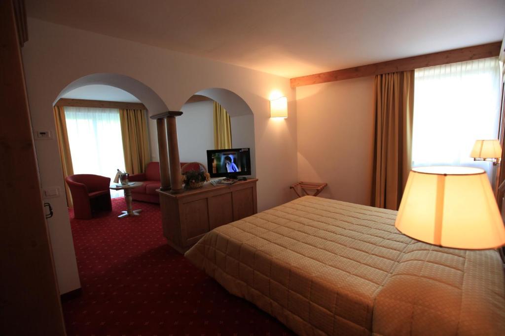 Hotel Fanes Suite & Spa Moena Extérieur photo